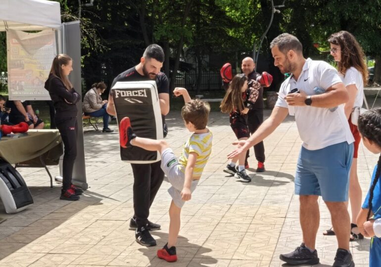 С „ТриМайнотлон“ в район „Южен“ отбелязаха Деня на българския спорт (ГАЛЕРИЯ)
