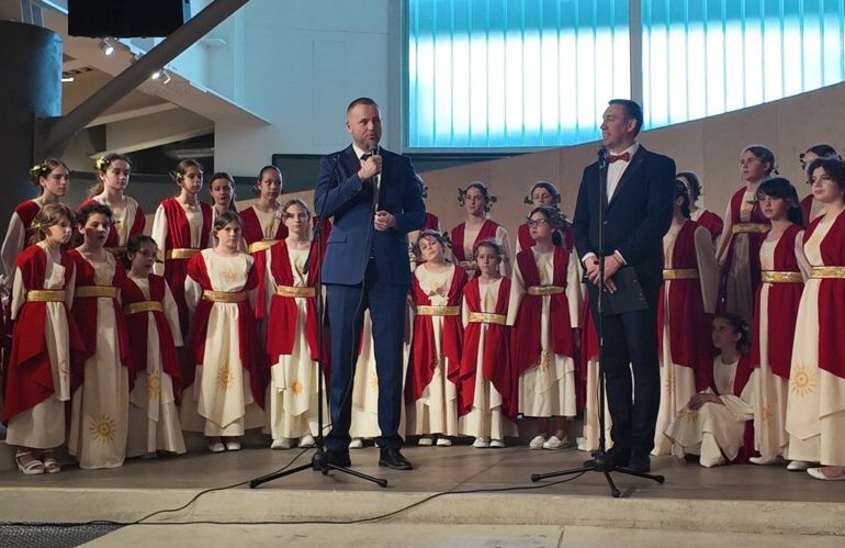 Район "Тракия" отличи изявени педагози по случай 24 май (СНИМКИ)
