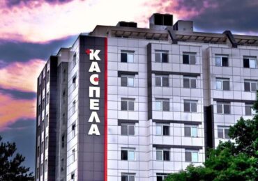 Без скалпел: Екип лекари от Пловдив лекува рак и камъни в жлъчката през устата