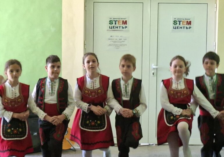 ОУ „Димитър Димов“ откри нов STEM кабинет по природни науки (СНИМКИ)
