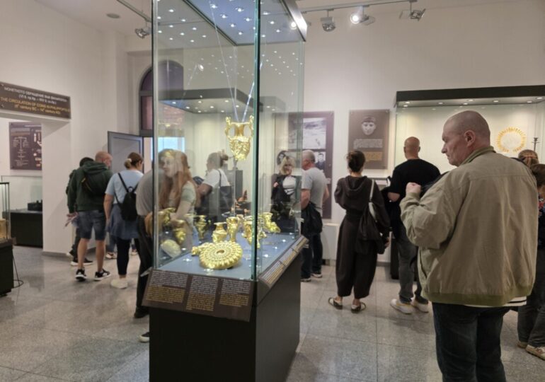 Европейска нощ на музеите: Пловдивчани изпълниха до краен предел културните пространства в града (ГАЛЕРИЯ)