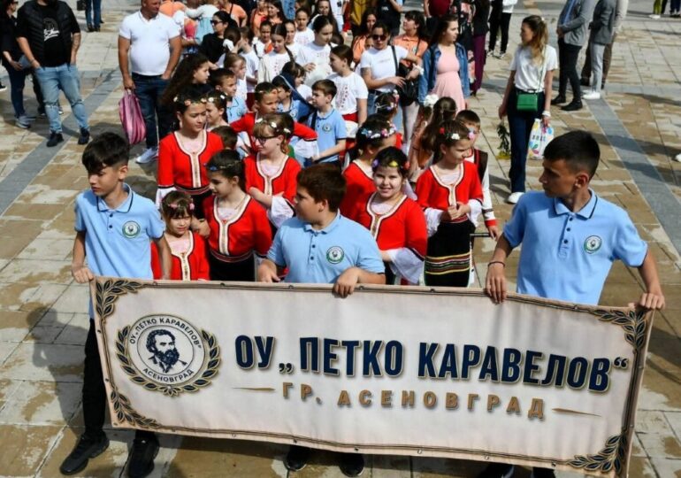 Асеновград отпразнува тържествено 24-ти май (СНИМКИ)