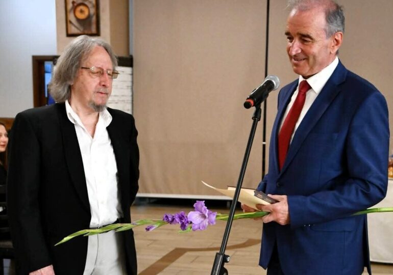 На тържествена церемония: Отличиха най-добрите учители на годината в Асеновград (ГАЛЕРИЯ)