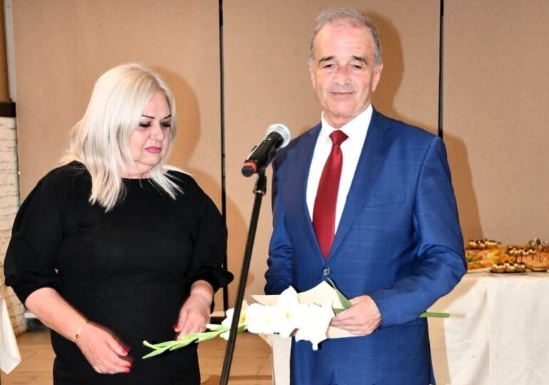 На тържествена церемония: Отличиха най-добрите учители на годината в Асеновград (ГАЛЕРИЯ)