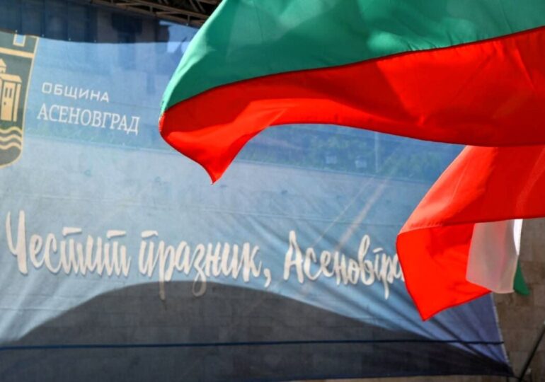 "Един град не се крепи само на камък и история, а на хората": Честит празник, Асеновград! (ГАЛЕРИЯ) 2 "Един град не се крепи само на камък и история, а на хората": Честит празник, Асеновград! (ГАЛЕРИЯ)