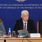 Военният министър: България няма да предоставя повече оръжие на Украйна