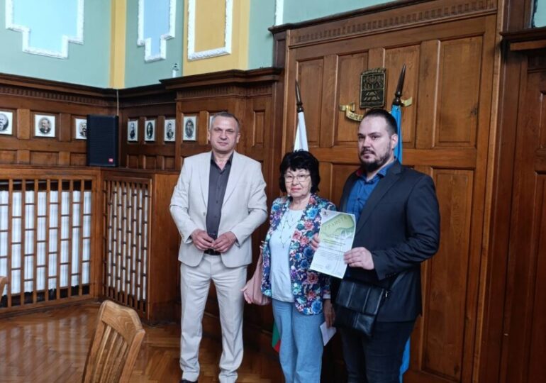 Наградиха най-красиво озеленените междублокови пространства в Пловдив (ГАЛЕРИЯ) 17 Наградиха най-красиво озеленените междублокови пространства в Пловдив (ГАЛЕРИЯ)