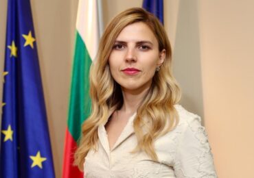 Външният министър: България не налага вето върху новия пакет санкции срещу Русия