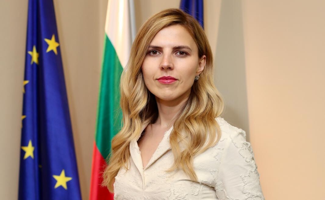 Външният министър: България не налага вето върху новия пакет санкции срещу Русия