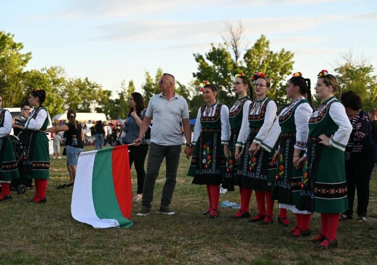 Хиляди уважиха празниците на община Калояново (СНИМКИ)