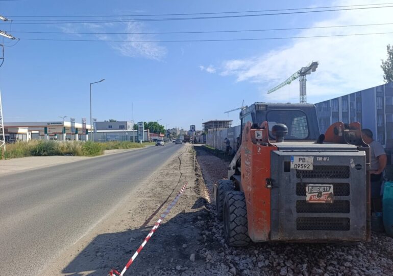 Изграждат изцяло нова пешеходна връзка в „Южен“ (СНИМКИ)
