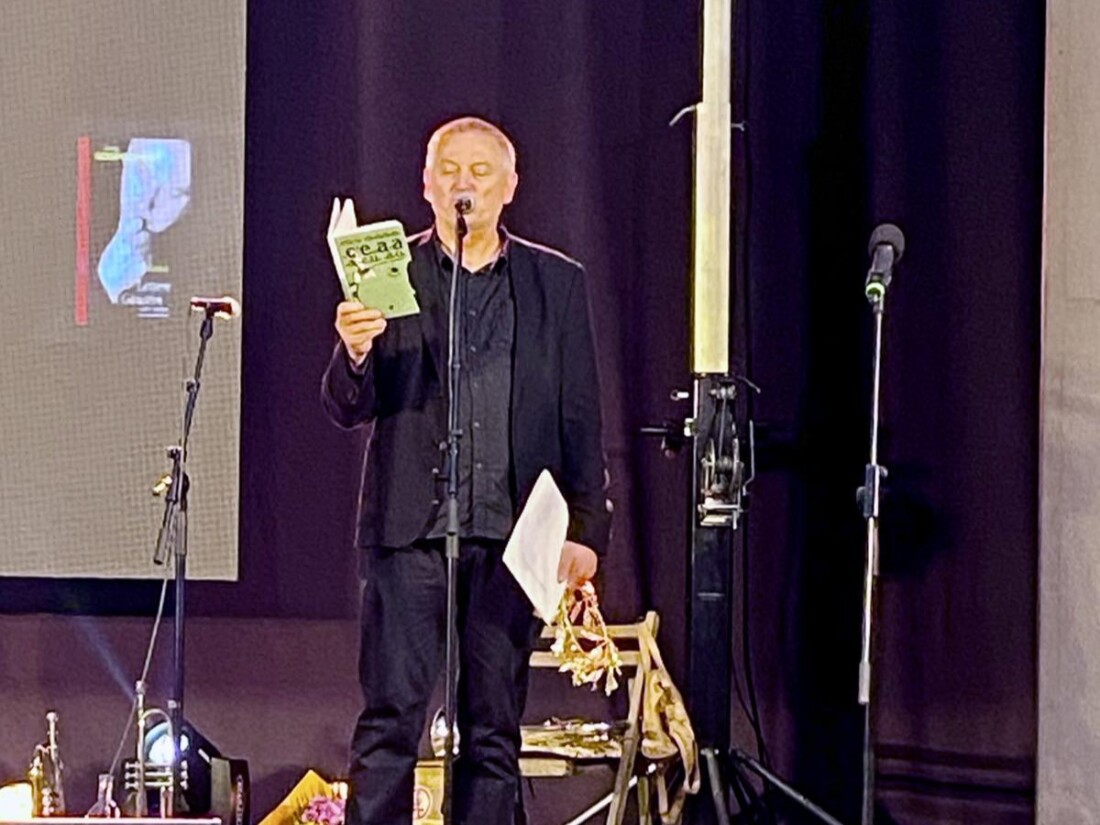 Отличия, джаз и памет за Божана Апостолова белязаха старта на „Пловдив чете“ 2026
