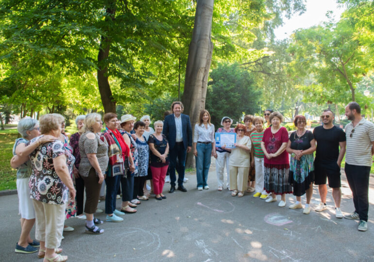 Спортуващи дами от Пловдив вдъхновяват гости от Италия и Северна Македония (СНИМКИ)