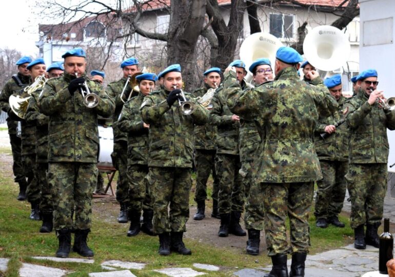 Грандиозен фестивал: Военни духови оркестри превземат Асеновград