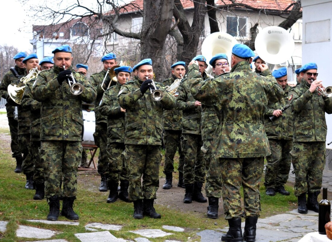 Грандиозен фестивал: Военни духови оркестри превземат Асеновград