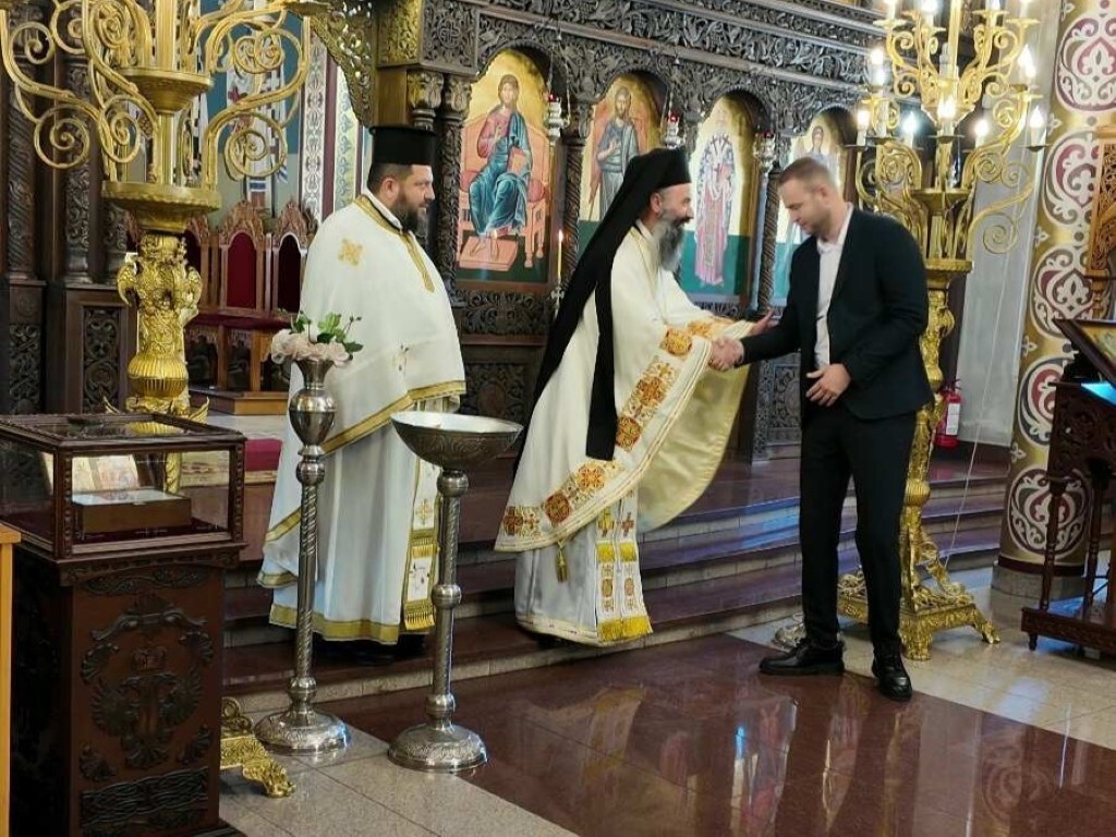Църковното настоятелство в храм „Свето Преображение Господне“ в „Тракия“ е с нов председател (СНИМКИ)