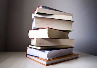 Община Пловдив приема документи за финансиране на книги на пловдивски писатели и важни за града издания