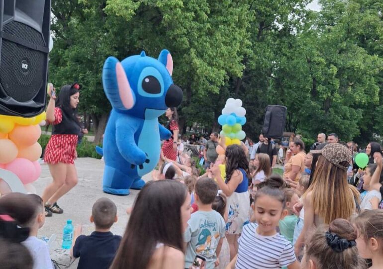 С две тържества: В район „Южен“ отбелязаха Деня на детето (СНИМКИ)