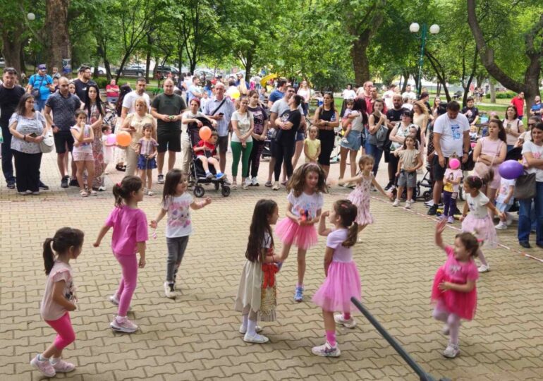 С две тържества: В район „Южен“ отбелязаха Деня на детето (СНИМКИ)