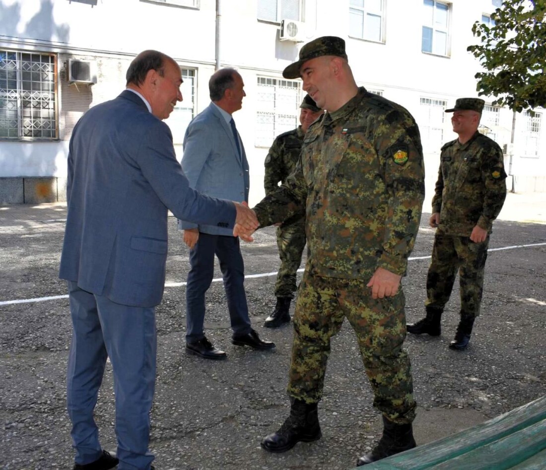 IV Артилерийски полк - Асеновград е с нов командир (СНИМКИ) 3 IV Артилерийски полк - Асеновград е с нов командир (СНИМКИ)