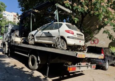 Район „Тракия“ призовава гражданите да подават сигнали за изоставени автомобили