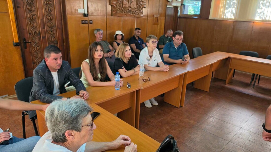 Пълна промяна: Преобразяват централния площад в Сопот (СНИМКИ)