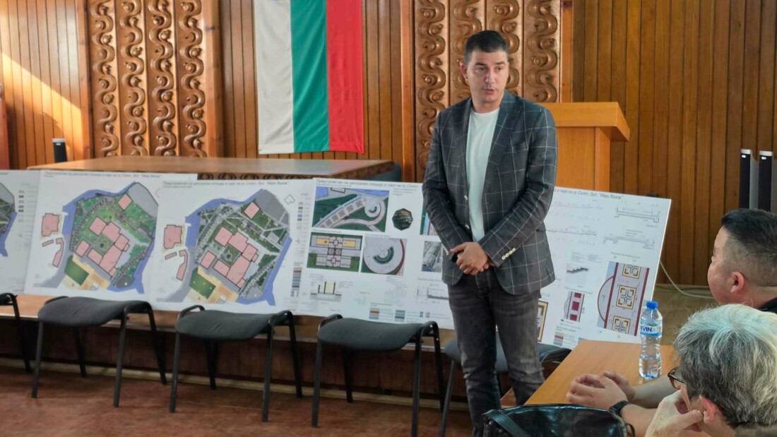 Пълна промяна: Преобразяват централния площад в Сопот (СНИМКИ)