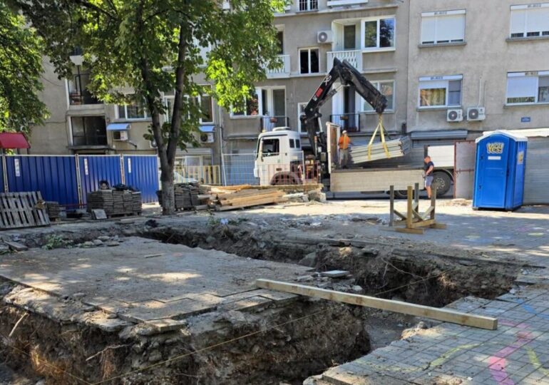 С пълна сила тече изграждането на пристройката към ДГ "Бако Динчо" в Асеновград (СНИМКИ)