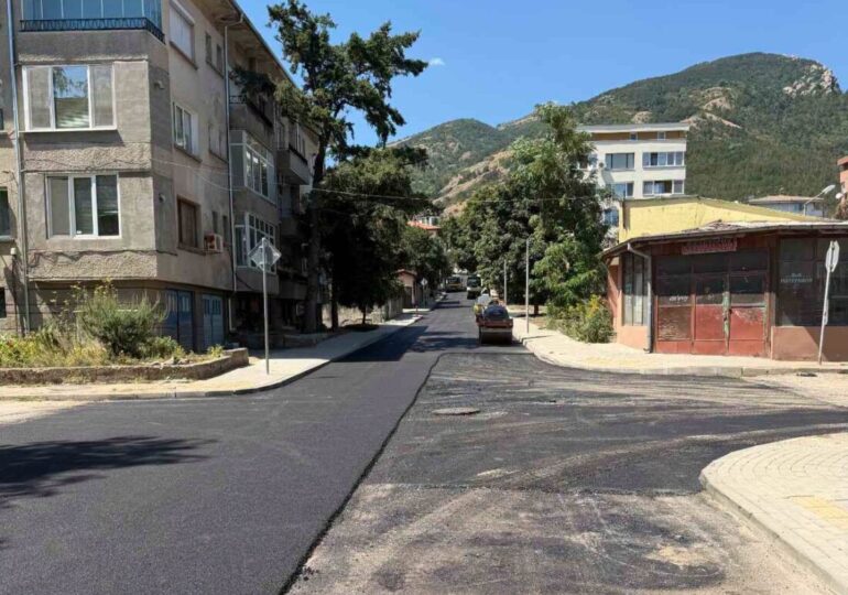 Важно: Ограничават движението по улици в Карлово в петък