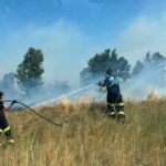 Внимание, шофьори: Голям пожар на входа на Хисаря (СНИМКИ)