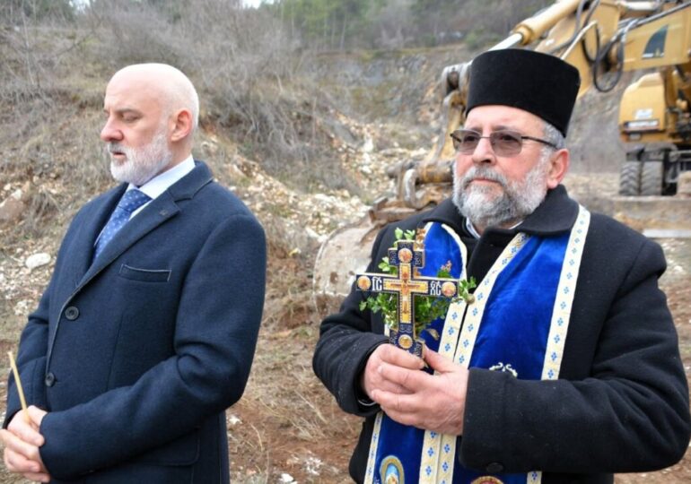 Официално: Откриха дългоочаквания нов път към манастир „Св. Петка“ край Асеновград (СНИМКИ) 18 Официално: Откриха дългоочаквания нов път към манастир „Св. Петка“ край Асеновград (СНИМКИ)