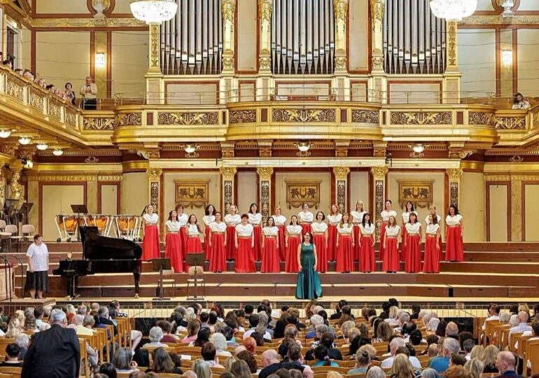 Дамски хор „Тримонциум“ с триумфално участие на World Peace Choral Festival във Виена