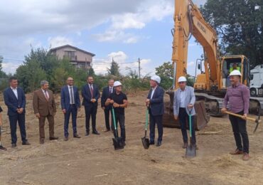 Стартира изграждането на модерна многофункционална зала в Брезово (СНИМКИ)