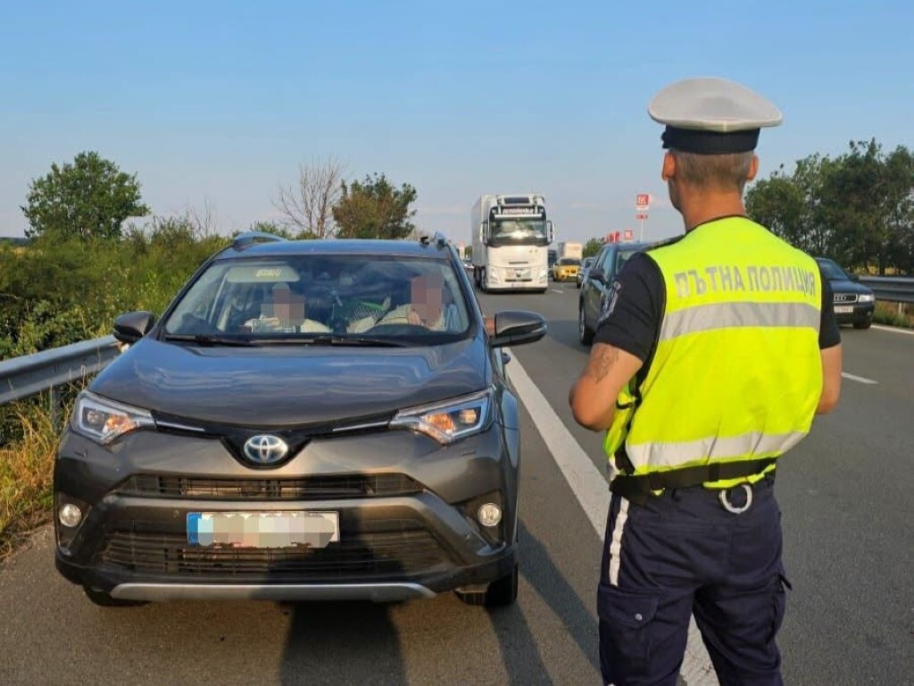 Спипаха в нарушение гастарбайтери на магистралата край Пловдив