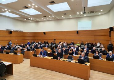 Общински съвет – Пловдив прие важни изменения в Общинската образователна програма