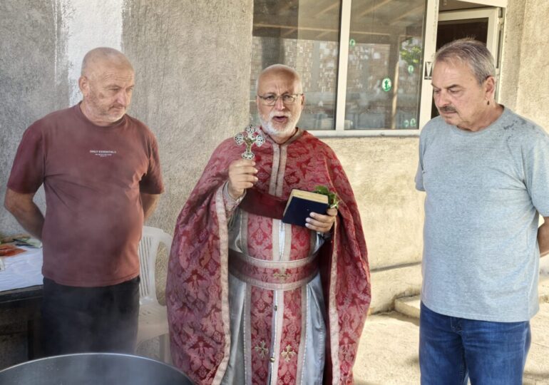 Храмовете в Община Марица се изпълниха с миряни за Успение Богородично (ГАЛЕРИЯ)