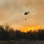 Голям пожар край пловдивско село, военен хеликоптер се включи в битката със стихията