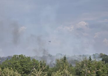Два военни хеликоптера се включиха в битката с огъня над Асеновград (ВИДЕО и СНИМКИ)