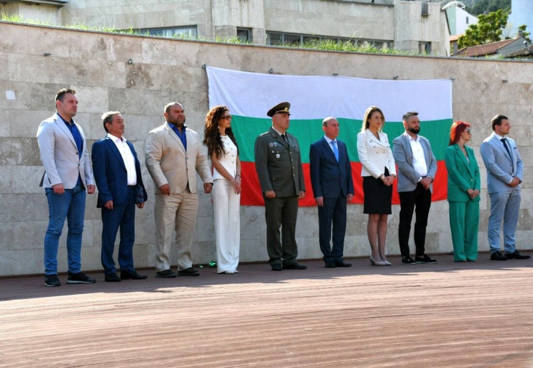 Асеновград отпразнува 141 години от Съединението на България (ГАЛЕРИЯ)