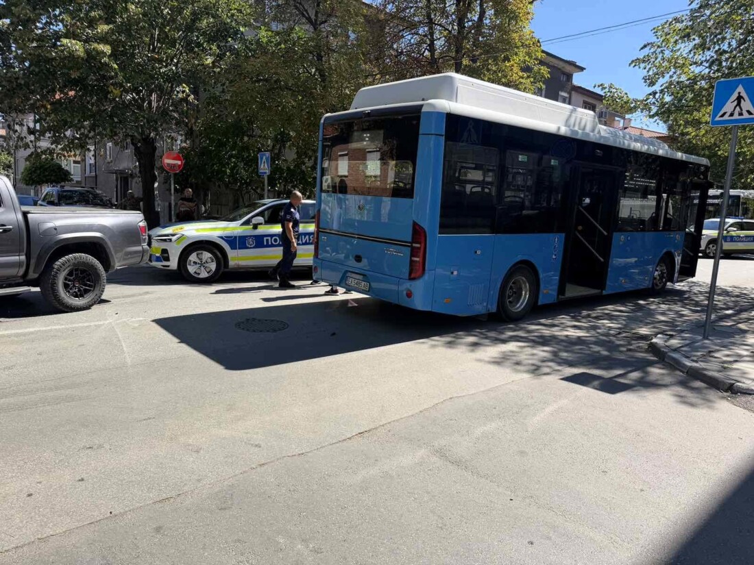 Заради катастрофа: Спират временно движението на автобуси от градския транспорт в Асеновград (СНИМКИ)