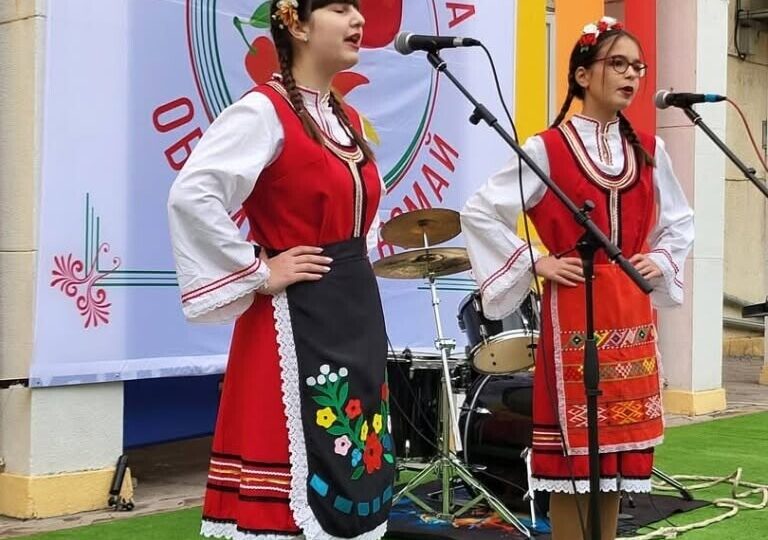Празникът на лютеницата в Първомай събра вкус и традиции (ГАЛЕРИЯ) 2 Празникът на лютеницата в Първомай събра вкус и традиции (ГАЛЕРИЯ)