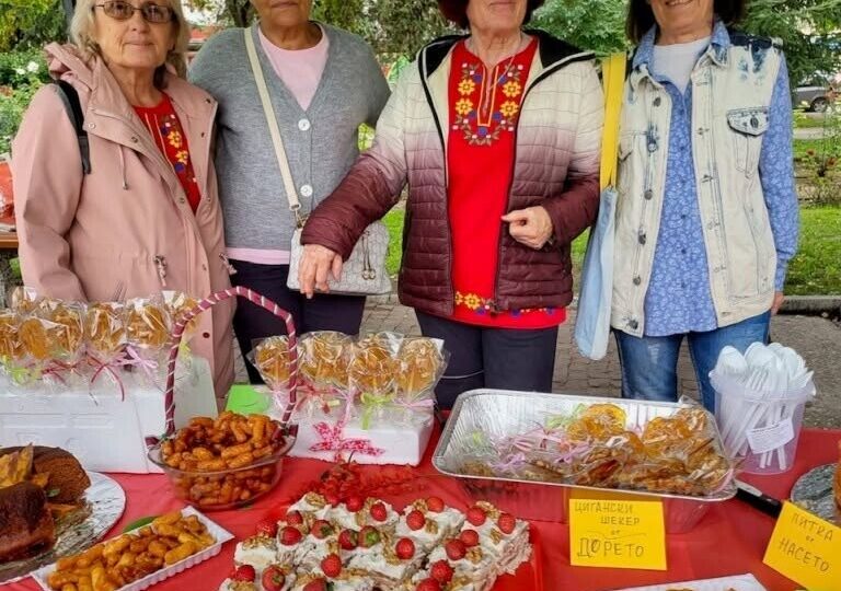 Празникът на лютеницата в Първомай събра вкус и традиции (ГАЛЕРИЯ) 8 Празникът на лютеницата в Първомай събра вкус и традиции (ГАЛЕРИЯ)