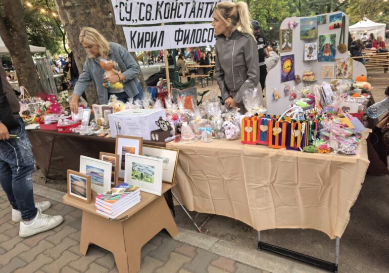 С над 1000 участници: „Празникът на Кючука“ се утвърди като истински фестивал на традициите и българския дух (ВИДЕО и СНИМКИ) 54 С над 1000 участници: „Празникът на Кючука“ се утвърди като истински фестивал на традициите и българския дух (ВИДЕО и СНИМКИ)