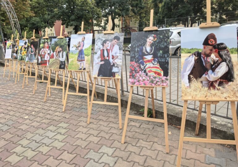 С над 1000 участници: „Празникът на Кючука“ се утвърди като истински фестивал на традициите и българския дух (ВИДЕО и СНИМКИ) 52 С над 1000 участници: „Празникът на Кючука“ се утвърди като истински фестивал на традициите и българския дух (ВИДЕО и СНИМКИ)