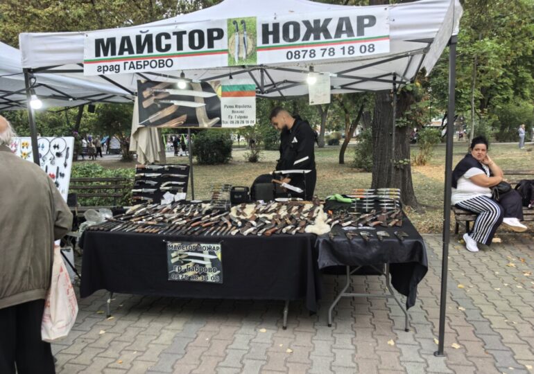 С над 1000 участници: „Празникът на Кючука“ се утвърди като истински фестивал на традициите и българския дух (ВИДЕО и СНИМКИ) 55 С над 1000 участници: „Празникът на Кючука“ се утвърди като истински фестивал на традициите и българския дух (ВИДЕО и СНИМКИ)