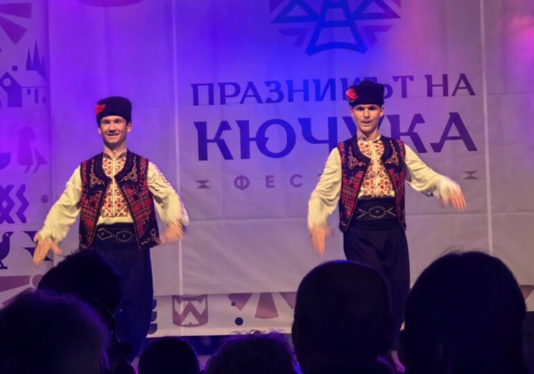 С над 1000 участници: „Празникът на Кючука“ се утвърди като истински фестивал на традициите и българския дух (ВИДЕО и СНИМКИ) 37 С над 1000 участници: „Празникът на Кючука“ се утвърди като истински фестивал на традициите и българския дух (ВИДЕО и СНИМКИ)