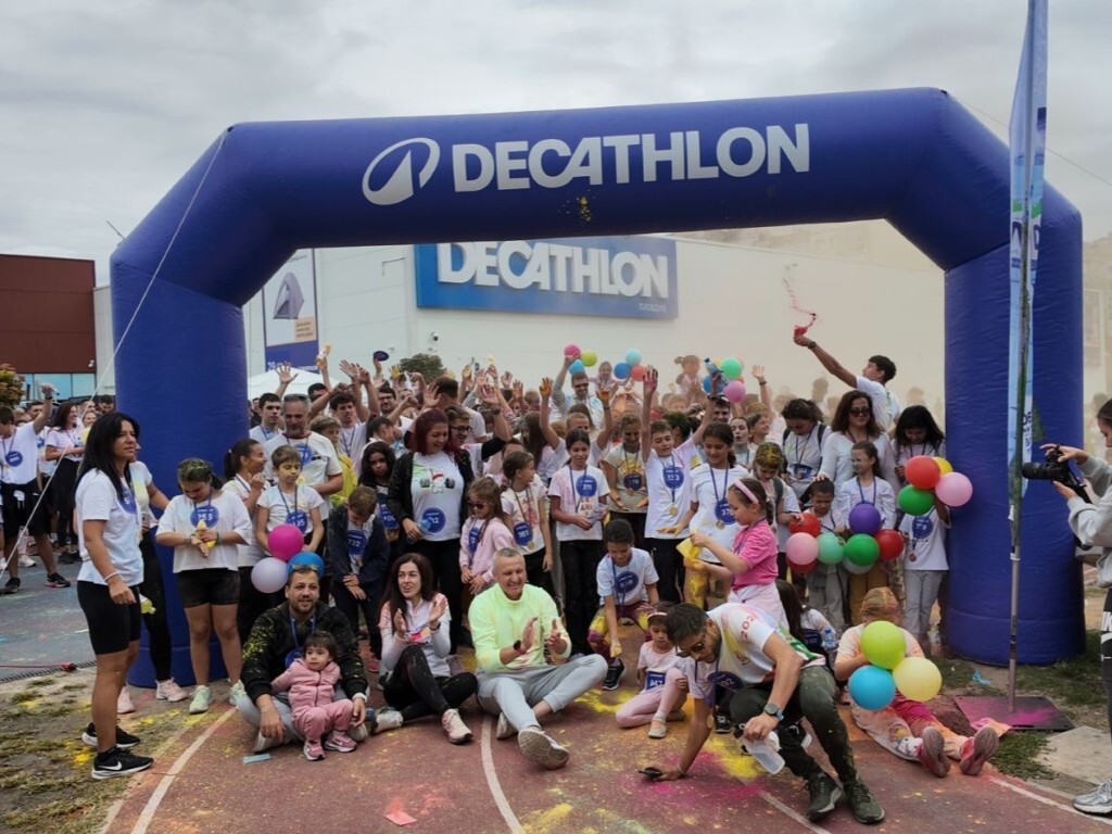 Стотици се включиха в DECATHLON Color Run в пловдивския район „Тракия“ (СНИМКИ)