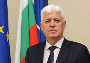 Министър на отбраната: Това е целенасочена атака, имам вътрешна убеденост чии са дроновете, ударили корабите