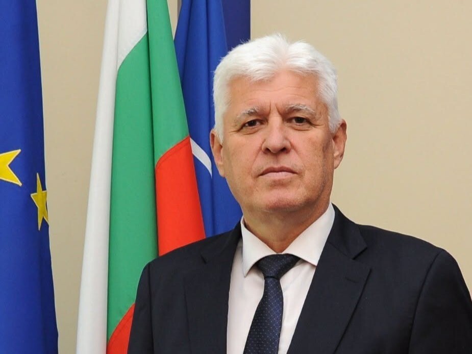 Министър на отбраната: Това е целенасочена атака, имам вътрешна убеденост чии са дроновете, ударили корабите