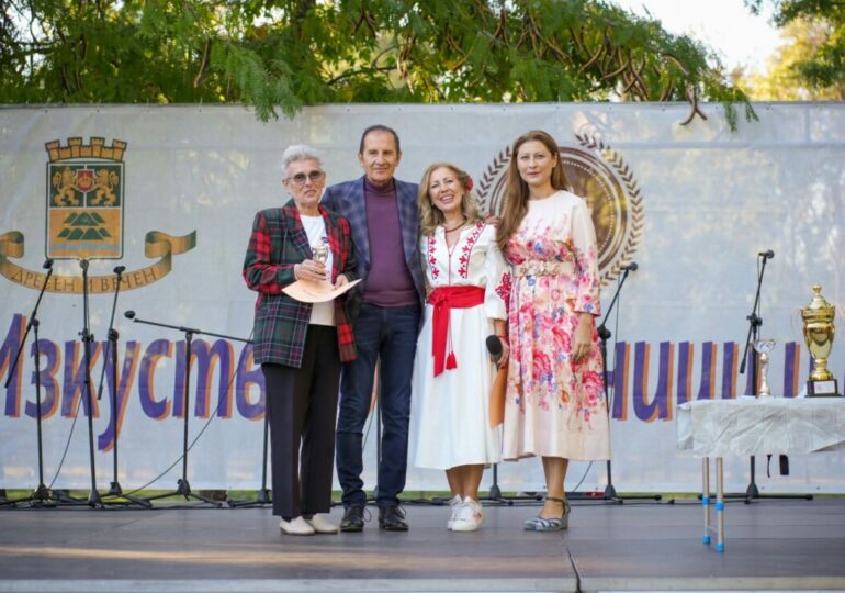 „Изкуство без възраст и граници“: Над 250 участници изпълниха парк „Лаута“ за четвъртото издание на фестивала (СНИМКИ)